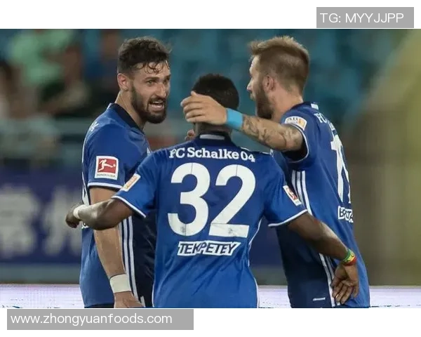 国米与沙尔克激战正酣谁能在欧战中笑到最后